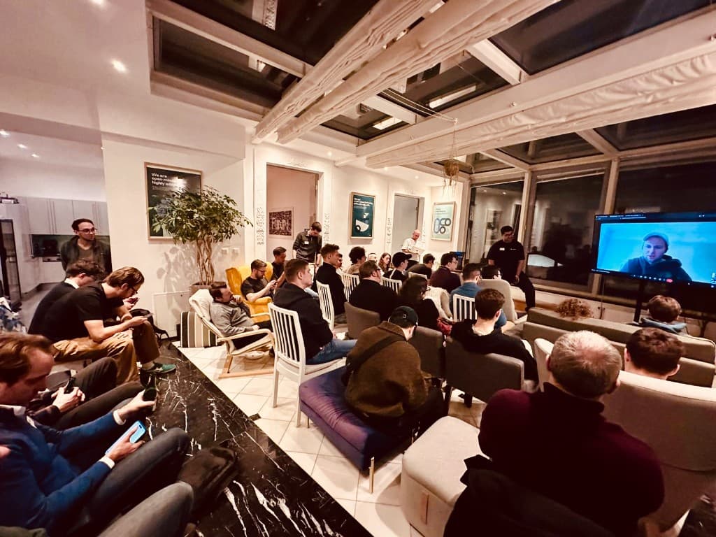 Full house at Cursor Vienna with virtual Q&A